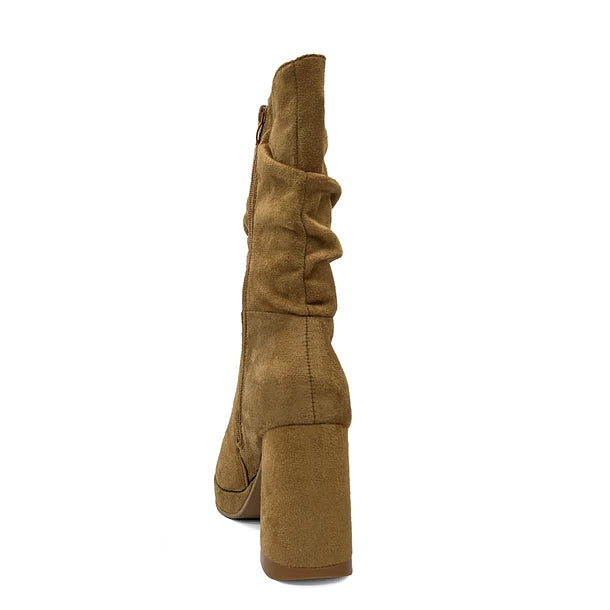Bota camel con plataforma