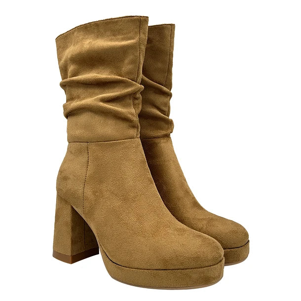 Bota camel con plataforma