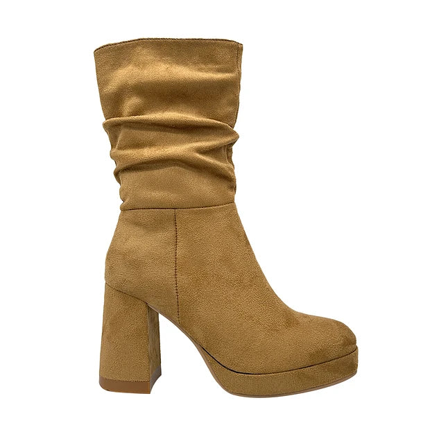 Bota camel con plataforma